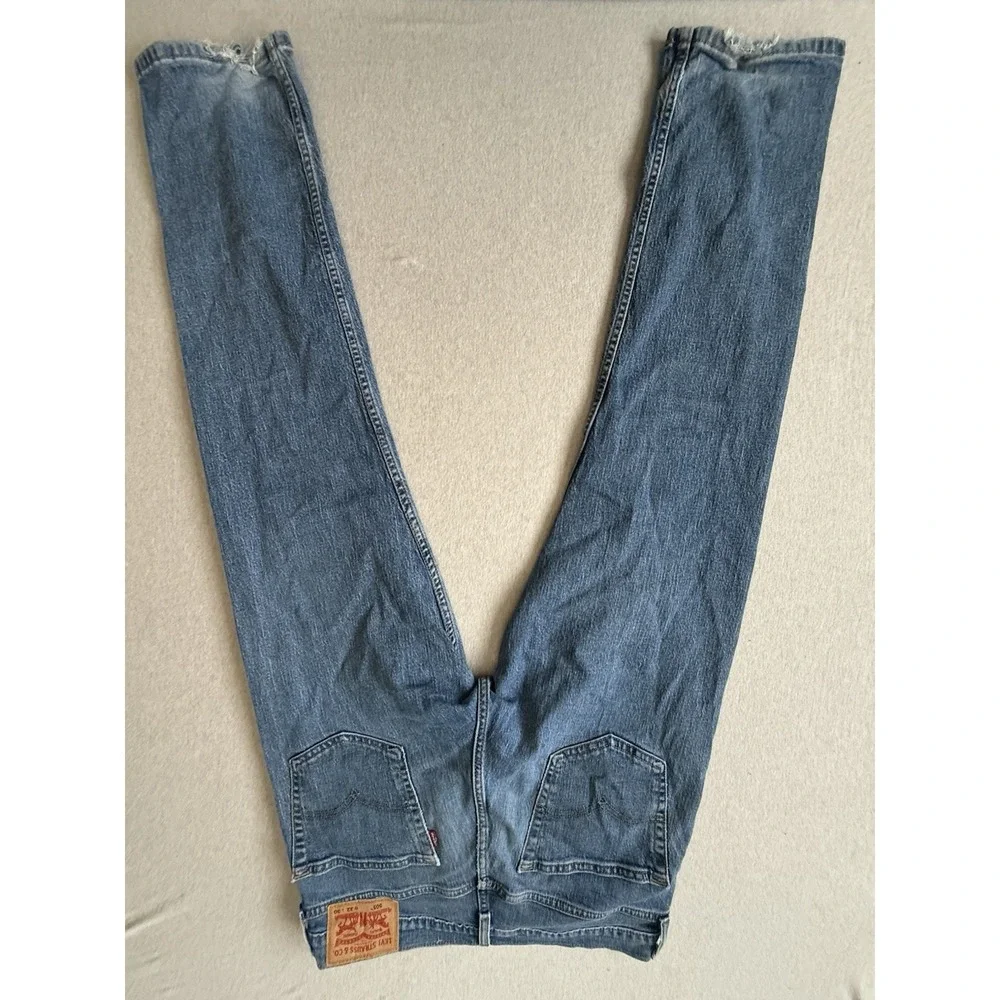 Men's Levi's 505 32x30 Blue Jeans Distressed